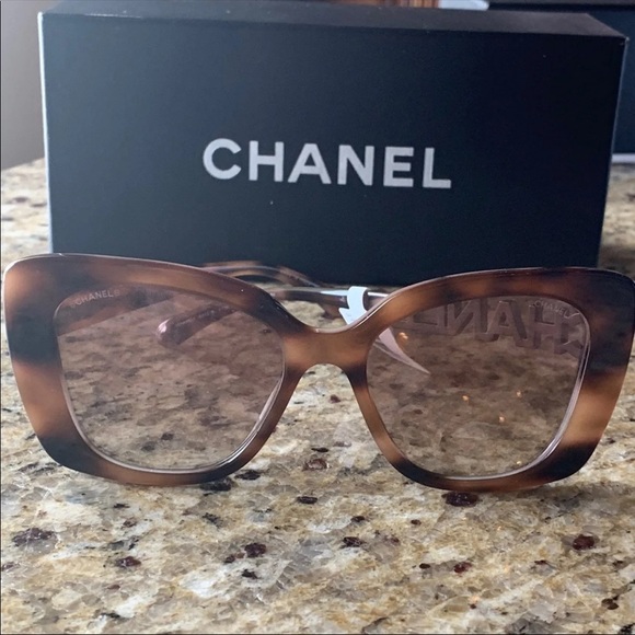 Authentic Chanel Sunglasses - Picture 6 of 10